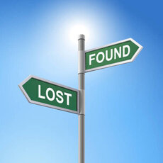 crossroad 3d vector road sign saying lost and found